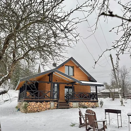 Yalivets House Tukhlya